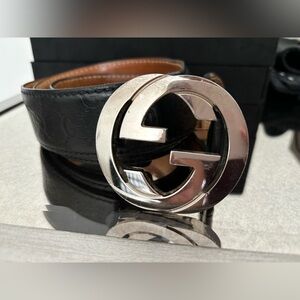 Men’s Gucci leather belt
